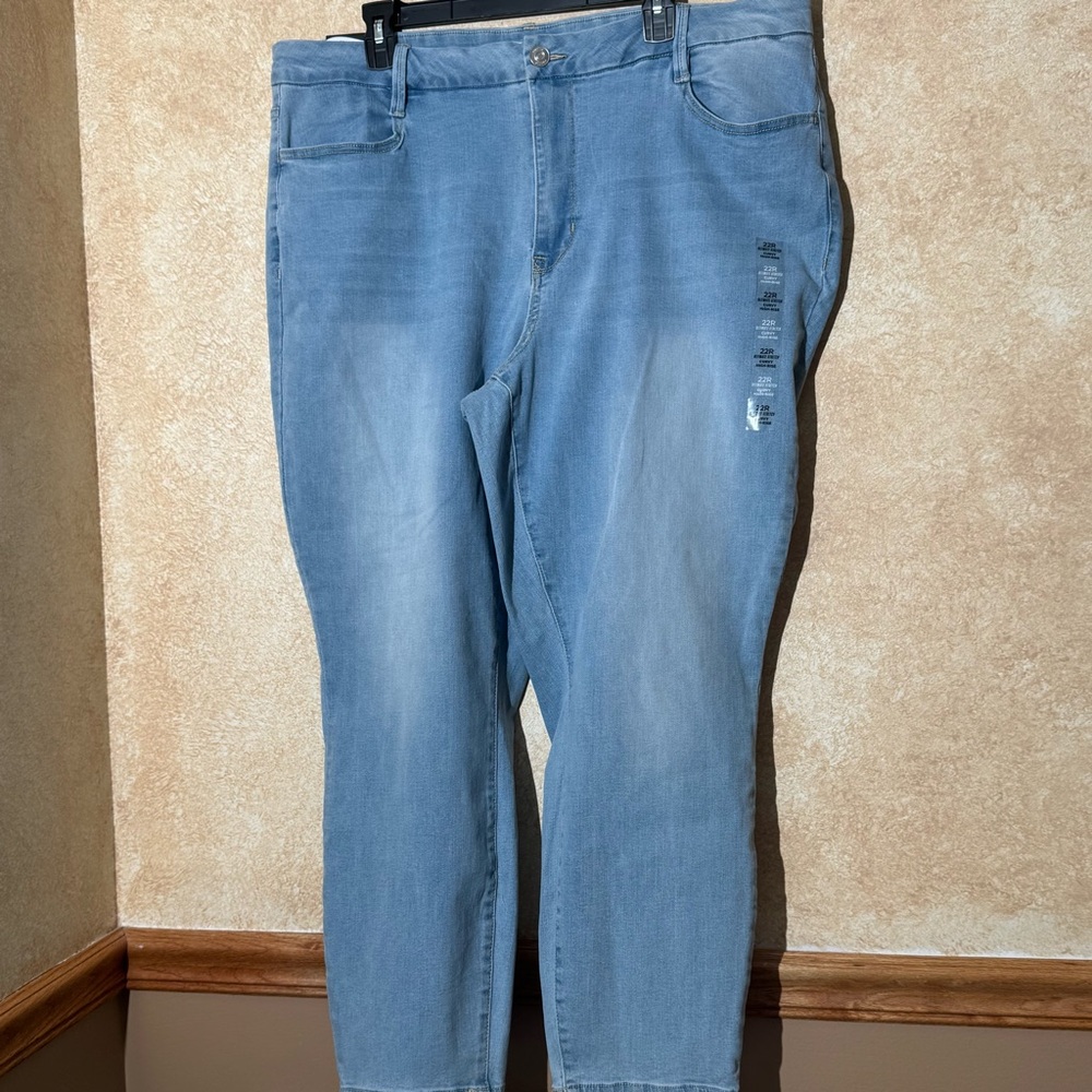 New Rue 21 Plus Size Women's  High Rise Skinny Jeans Size: 22